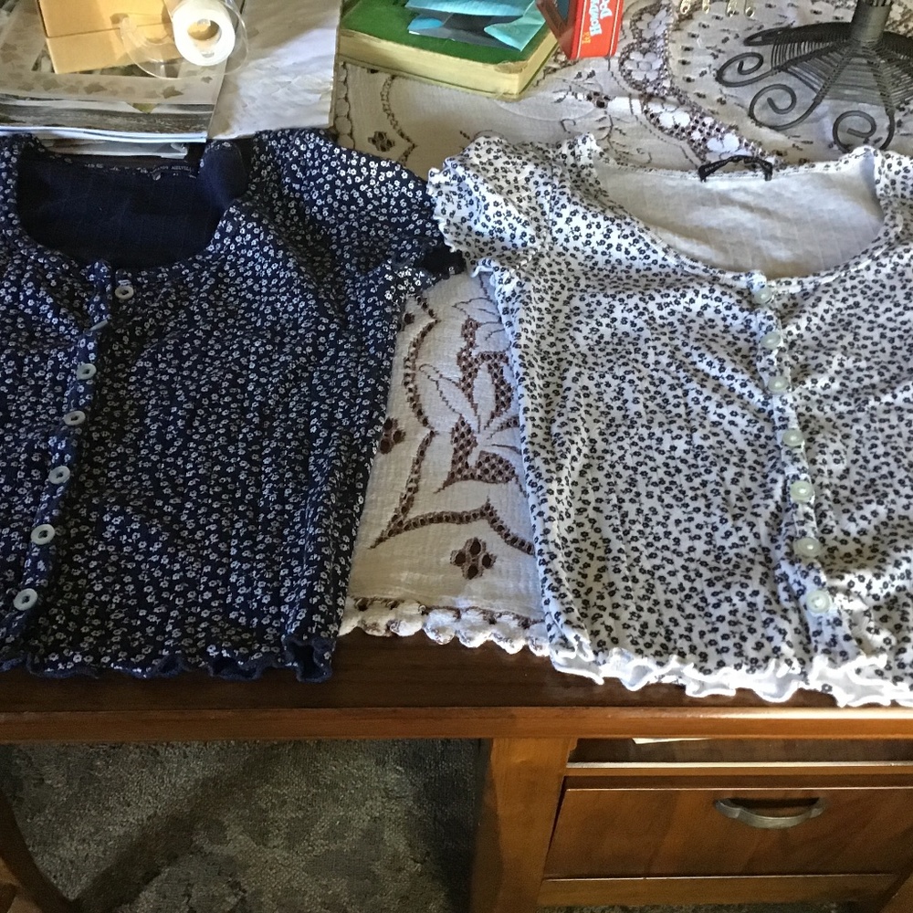 Brandy Melville Tops (2)